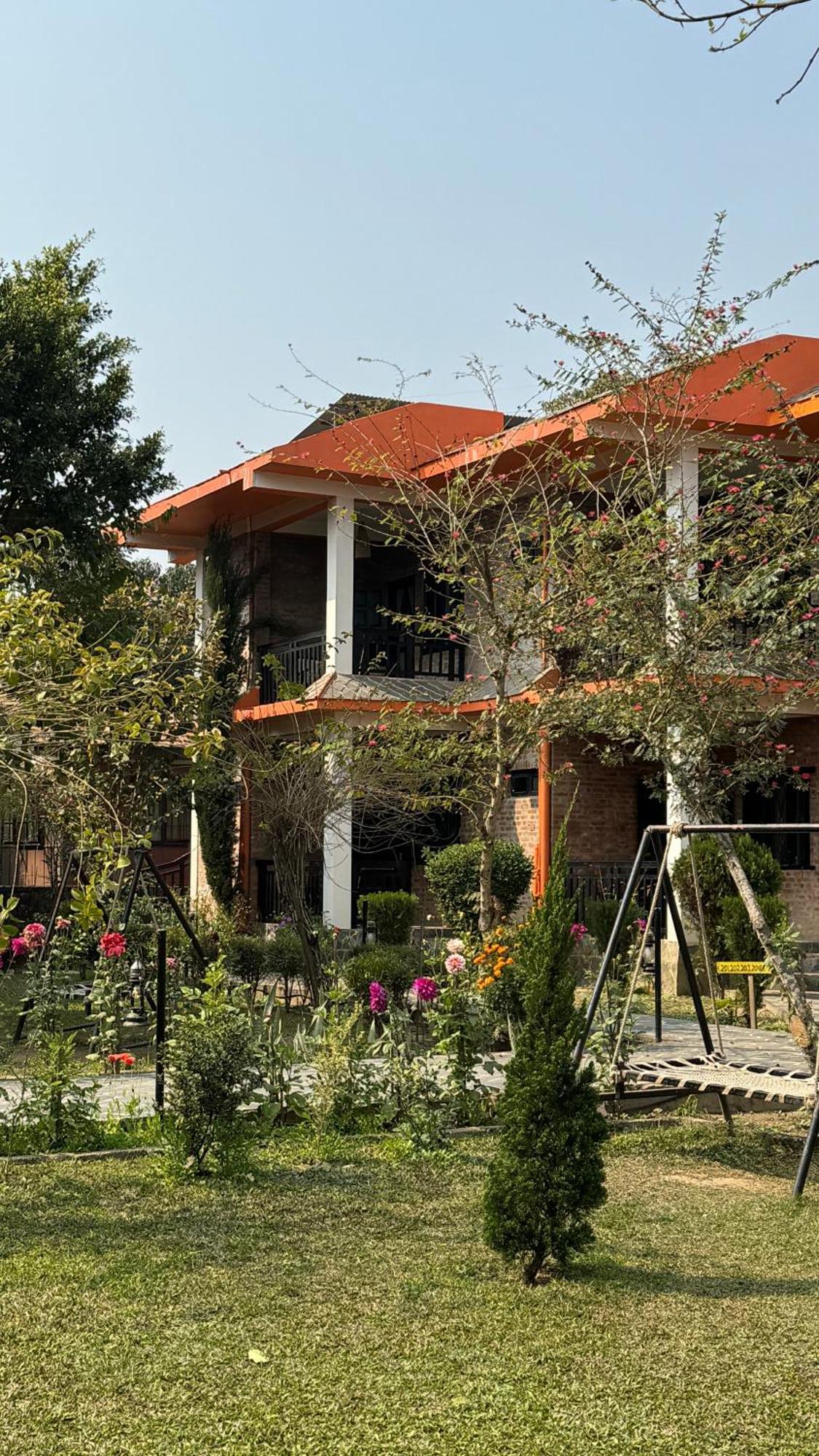 Chautari Garden Resort Саураха Экстерьер фото