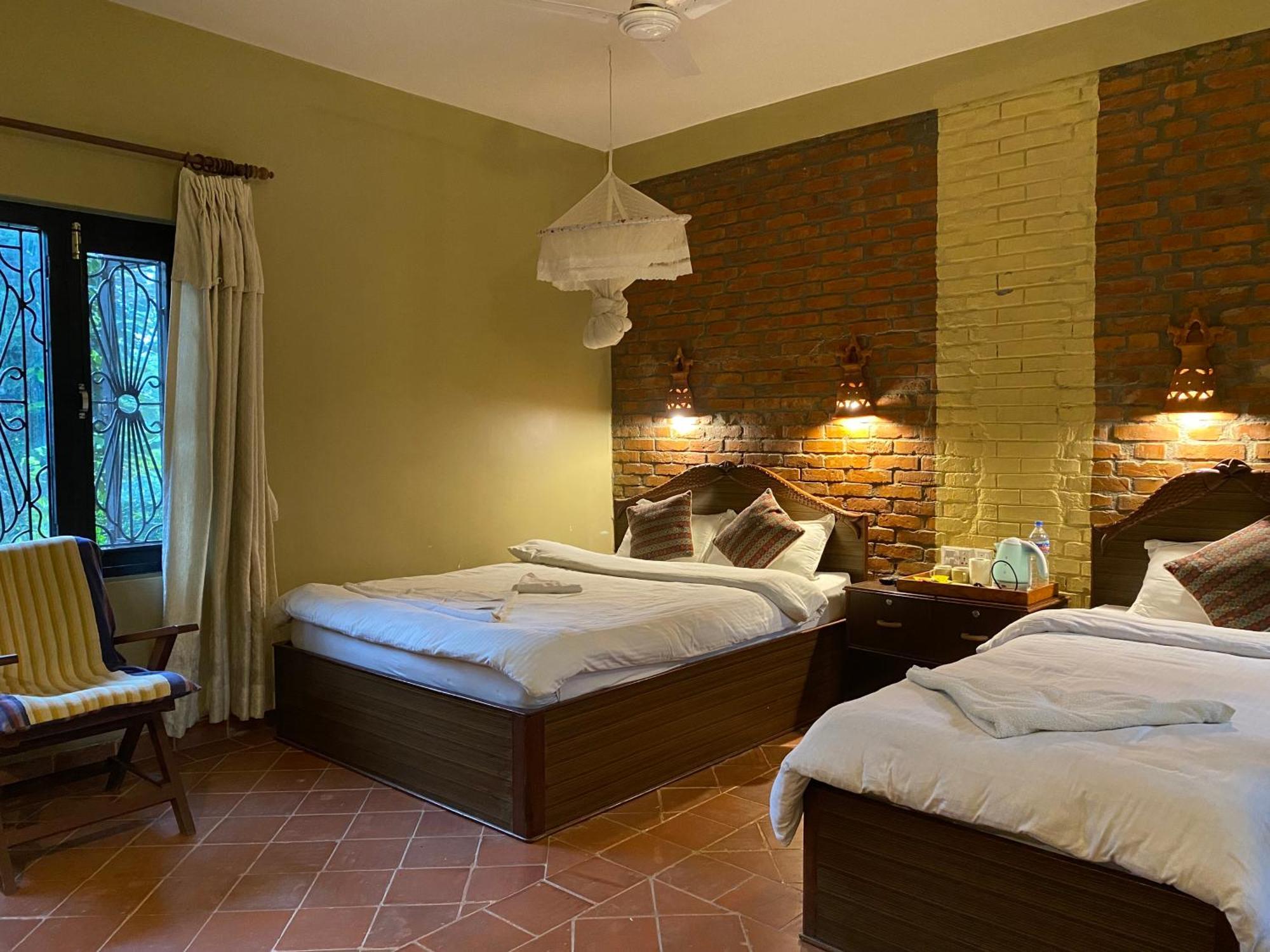 Chautari Garden Resort Саураха Номер фото