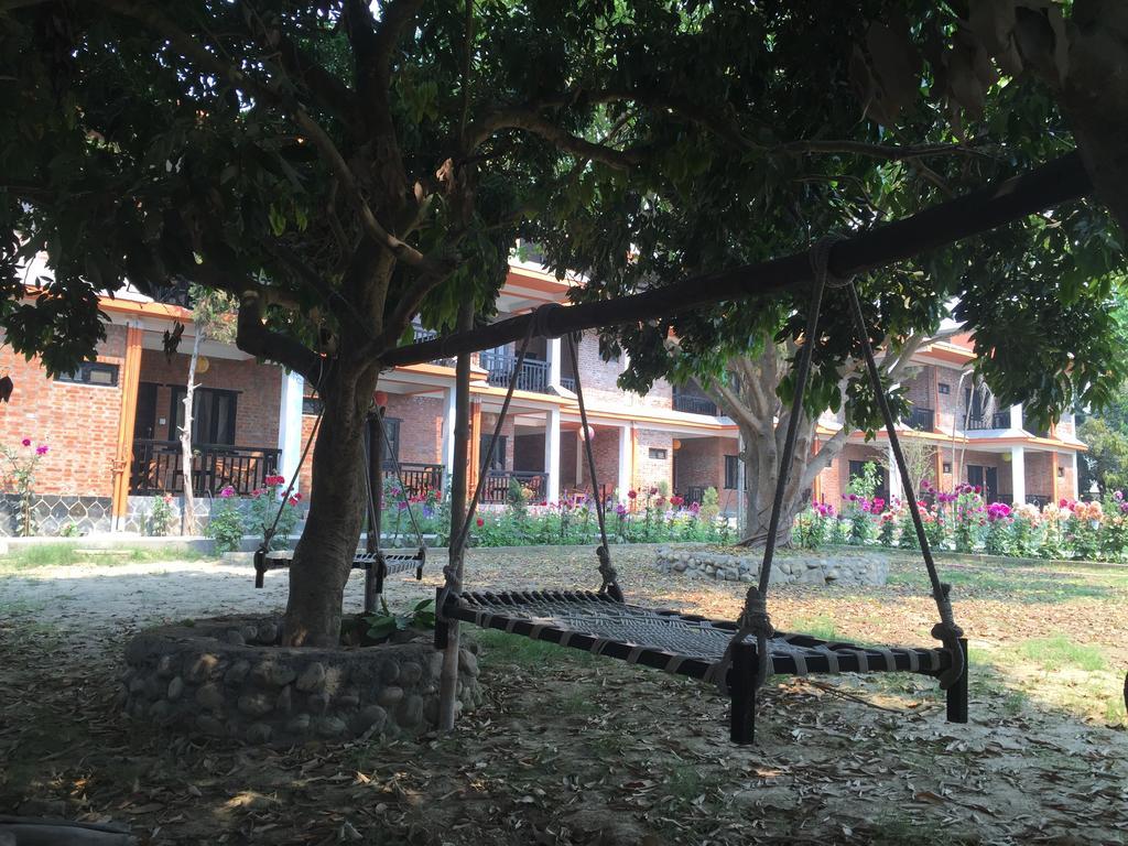 Chautari Garden Resort Саураха Экстерьер фото