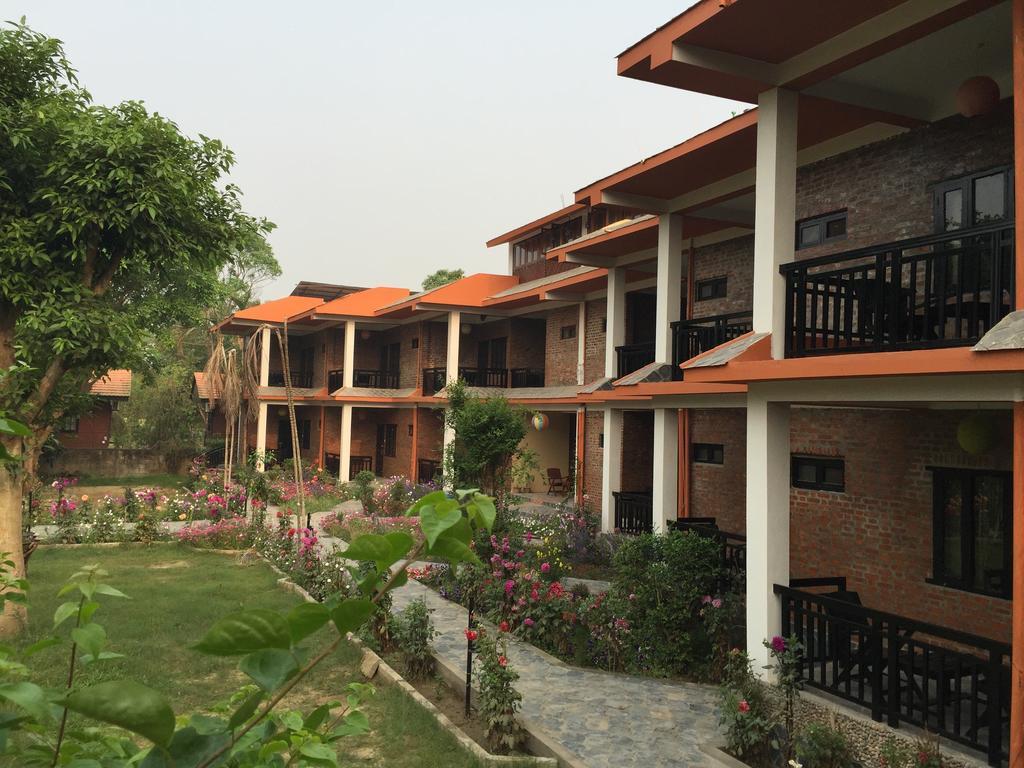 Chautari Garden Resort Саураха Экстерьер фото