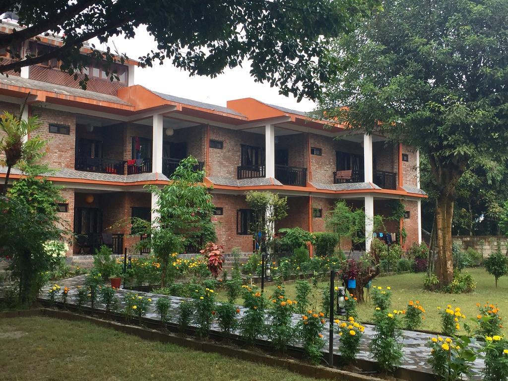 Chautari Garden Resort Саураха Экстерьер фото