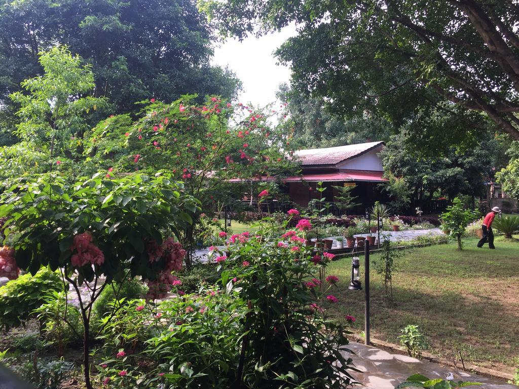 Chautari Garden Resort Саураха Экстерьер фото