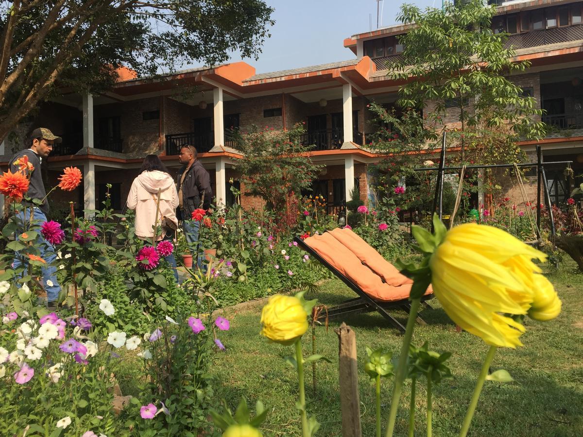 Chautari Garden Resort Саураха Экстерьер фото